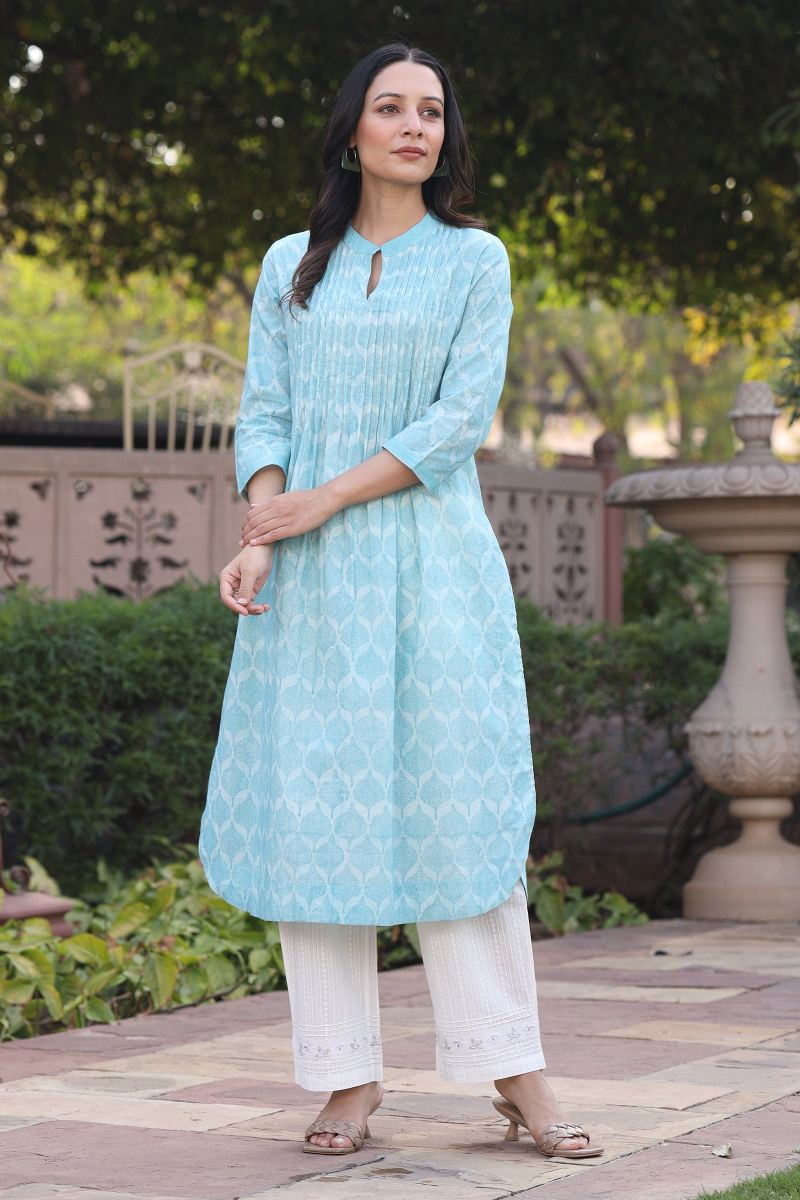 Charchara Print Blue Pintuck Kurta - Dhãran