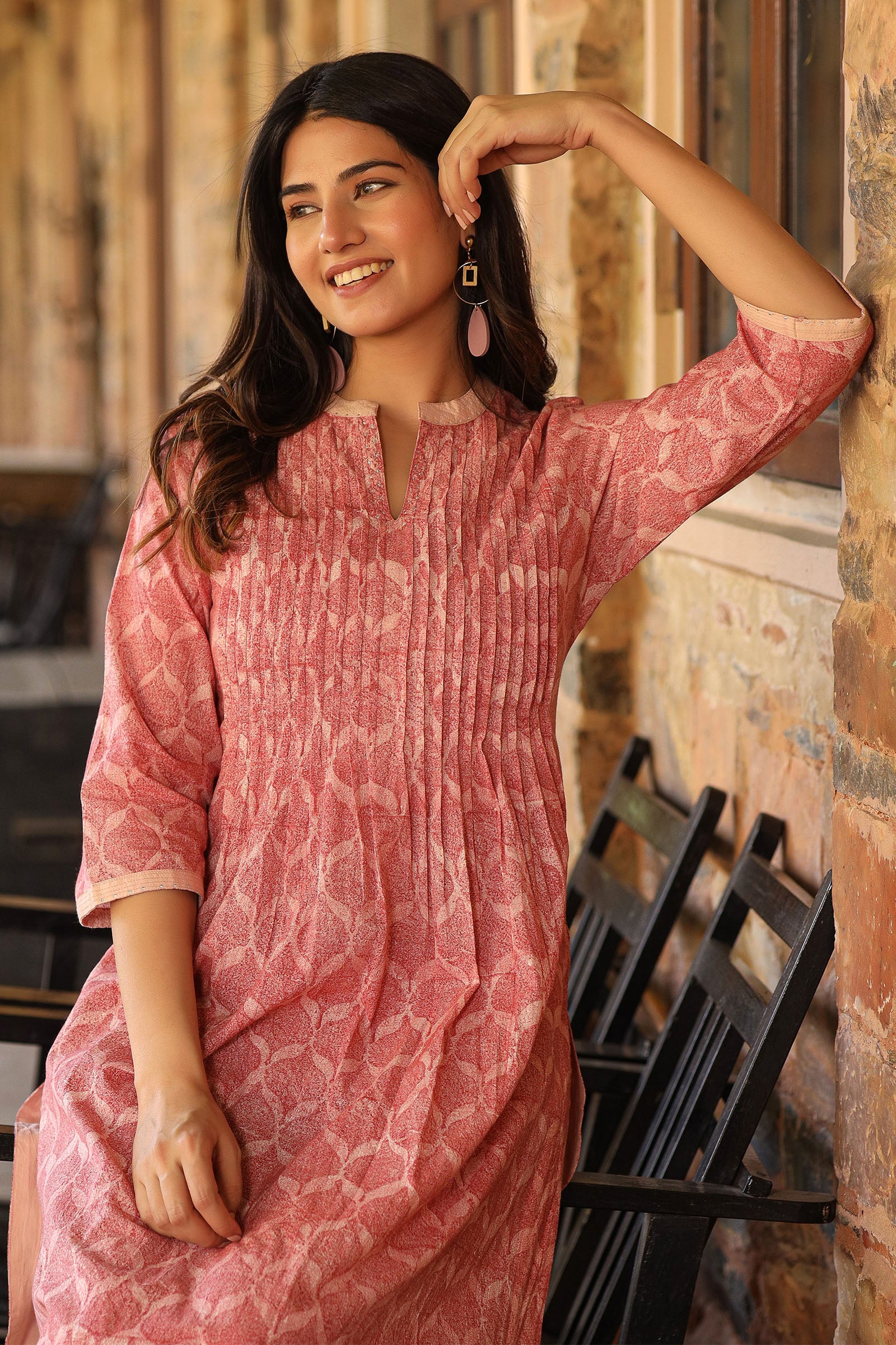 Charchara Print Red Pintuck Kurta