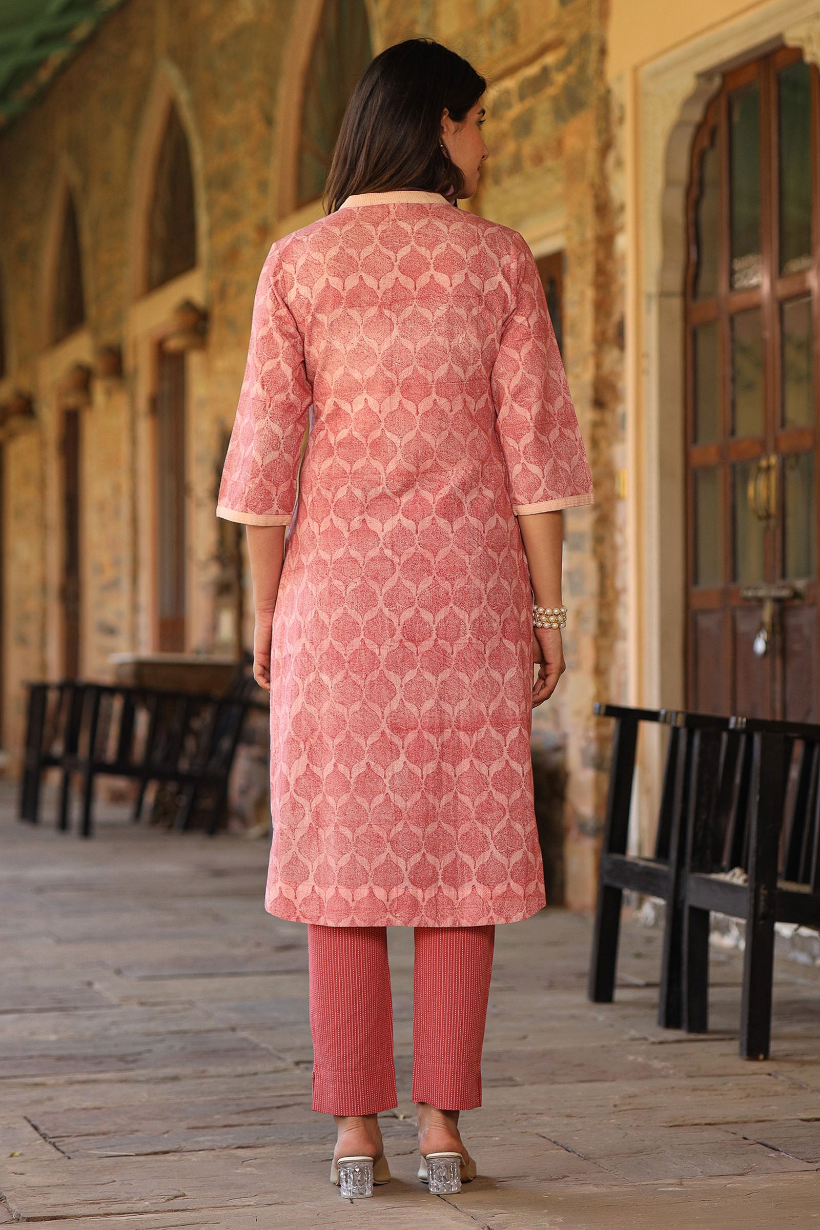 Charchara Print Red Pintuck Kurta - Dhãran