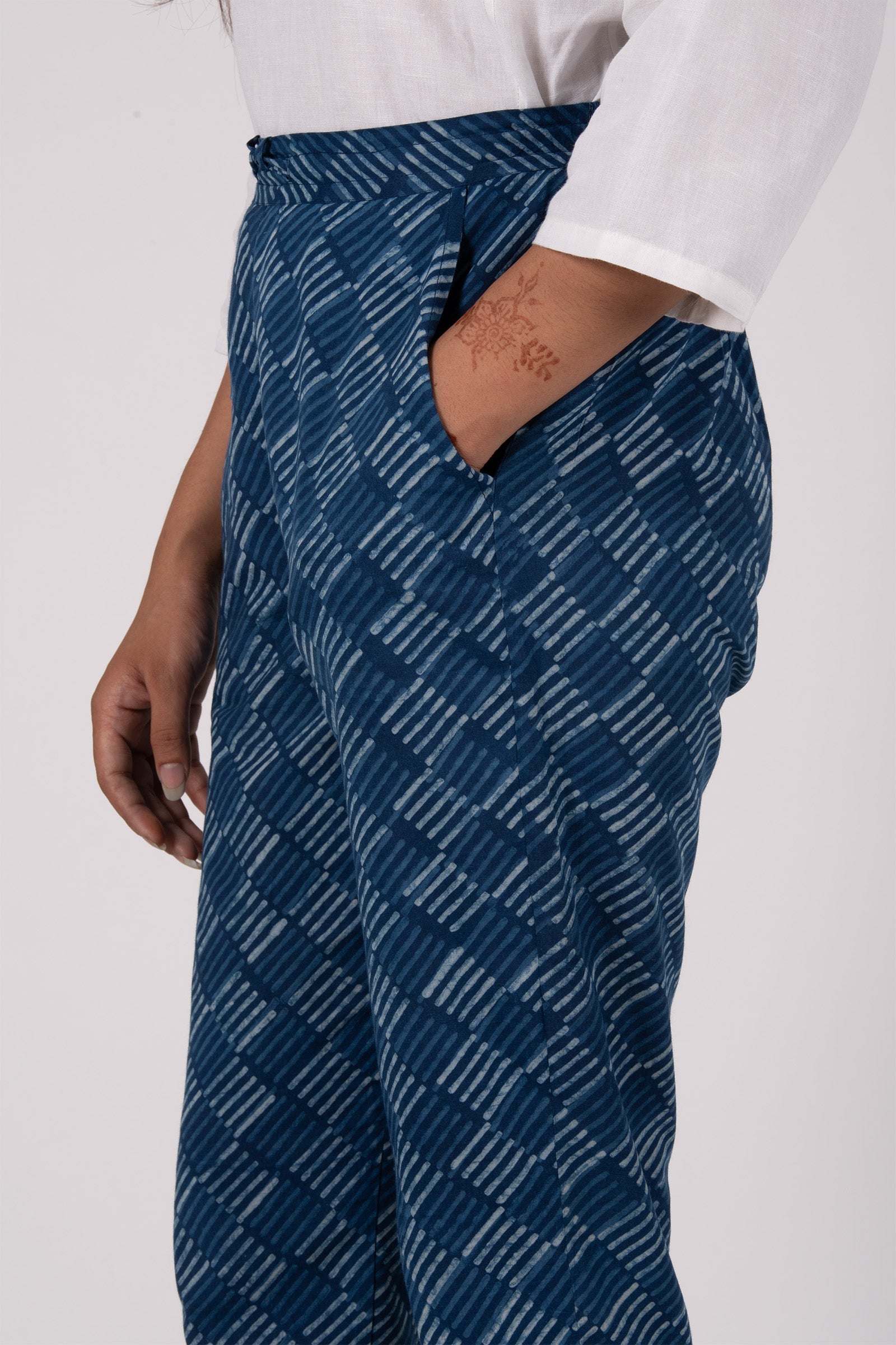 Indigo Narrow Pants - Dhãran