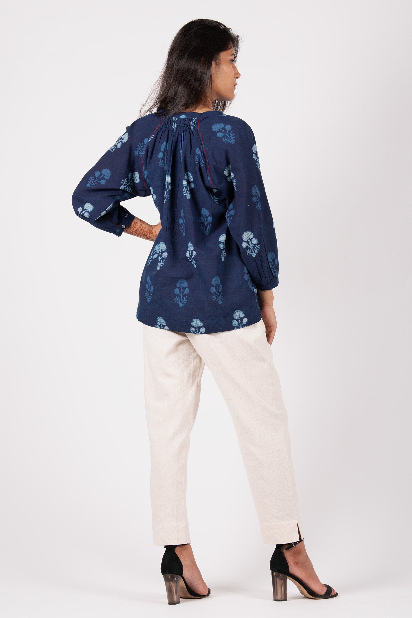 Gather Indigo Top - Dhãran