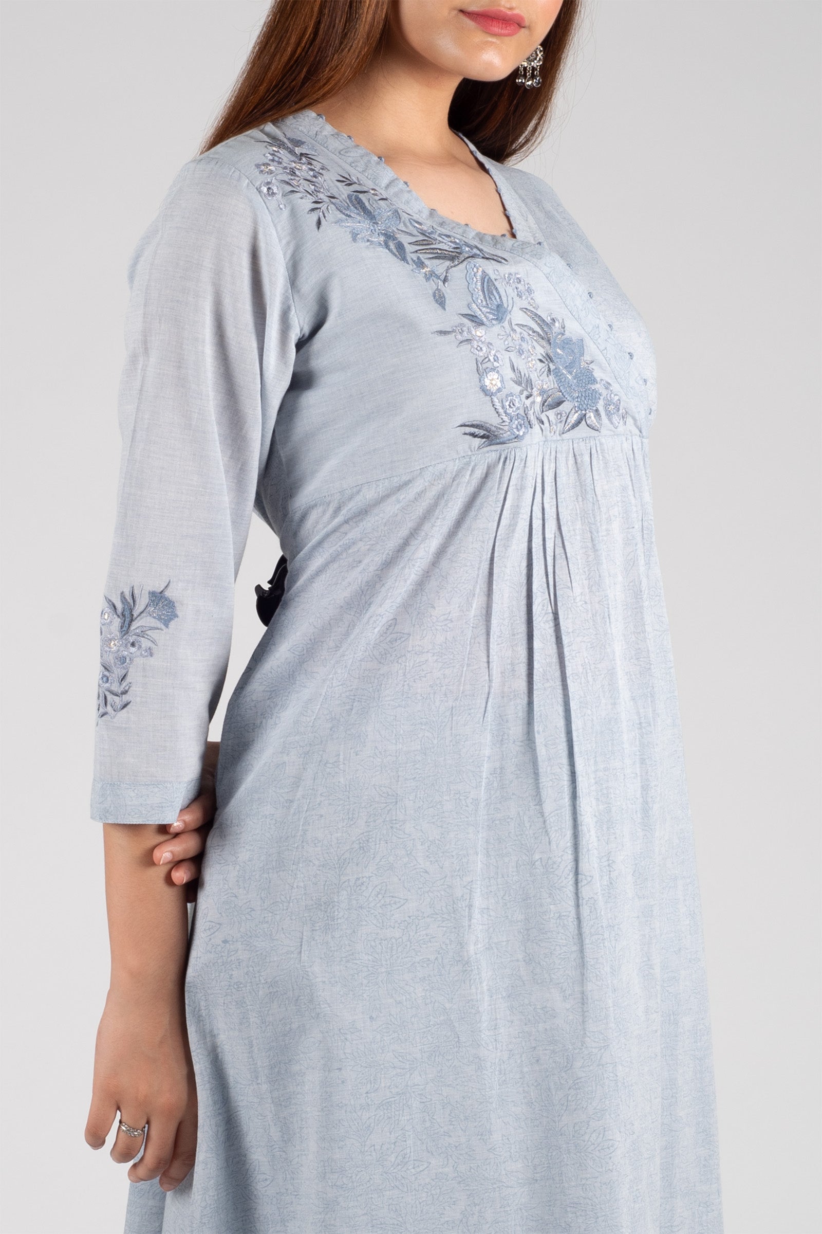 Grey Titli Kasida Kurta