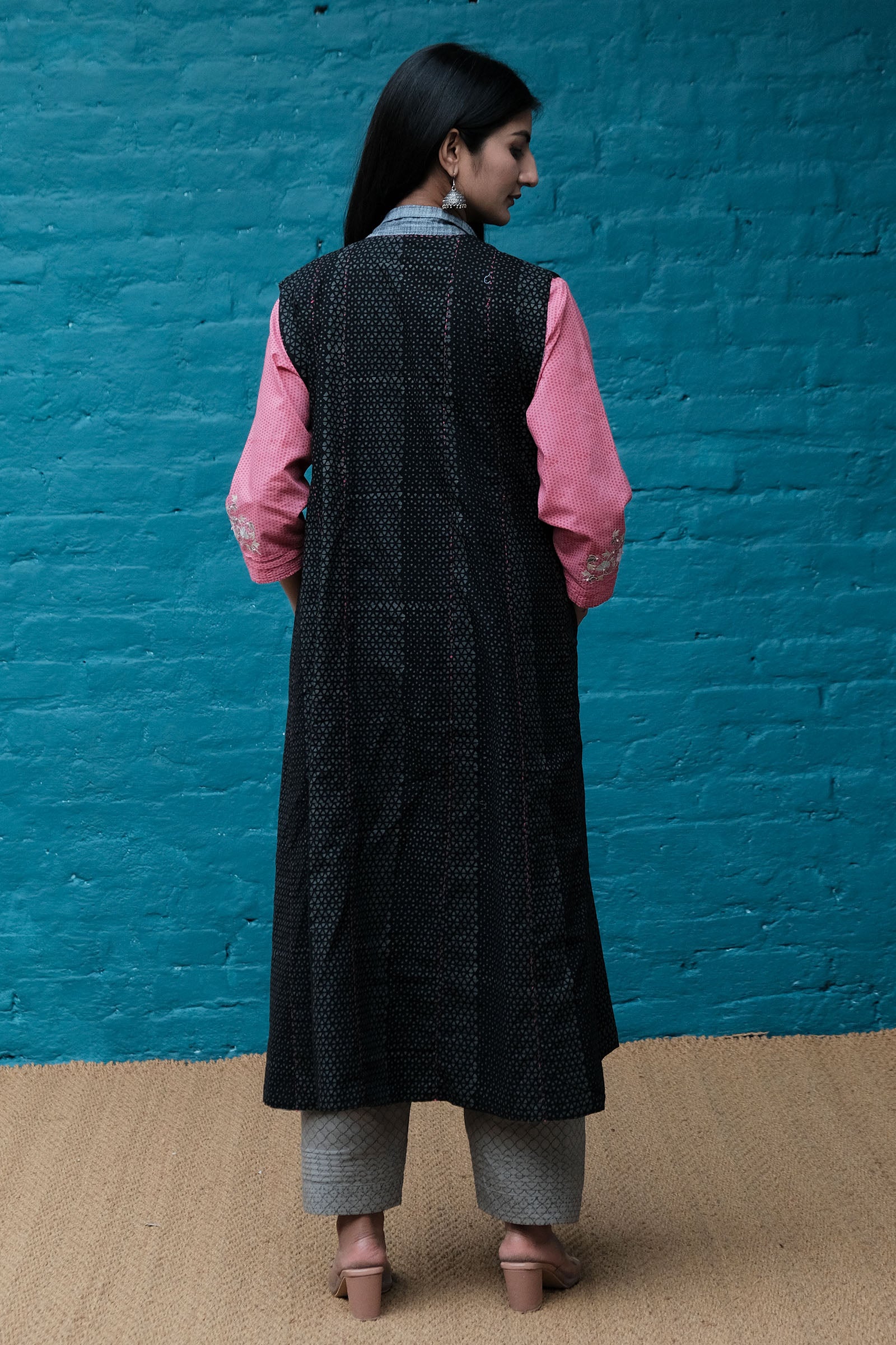 Sleeveless Shrug