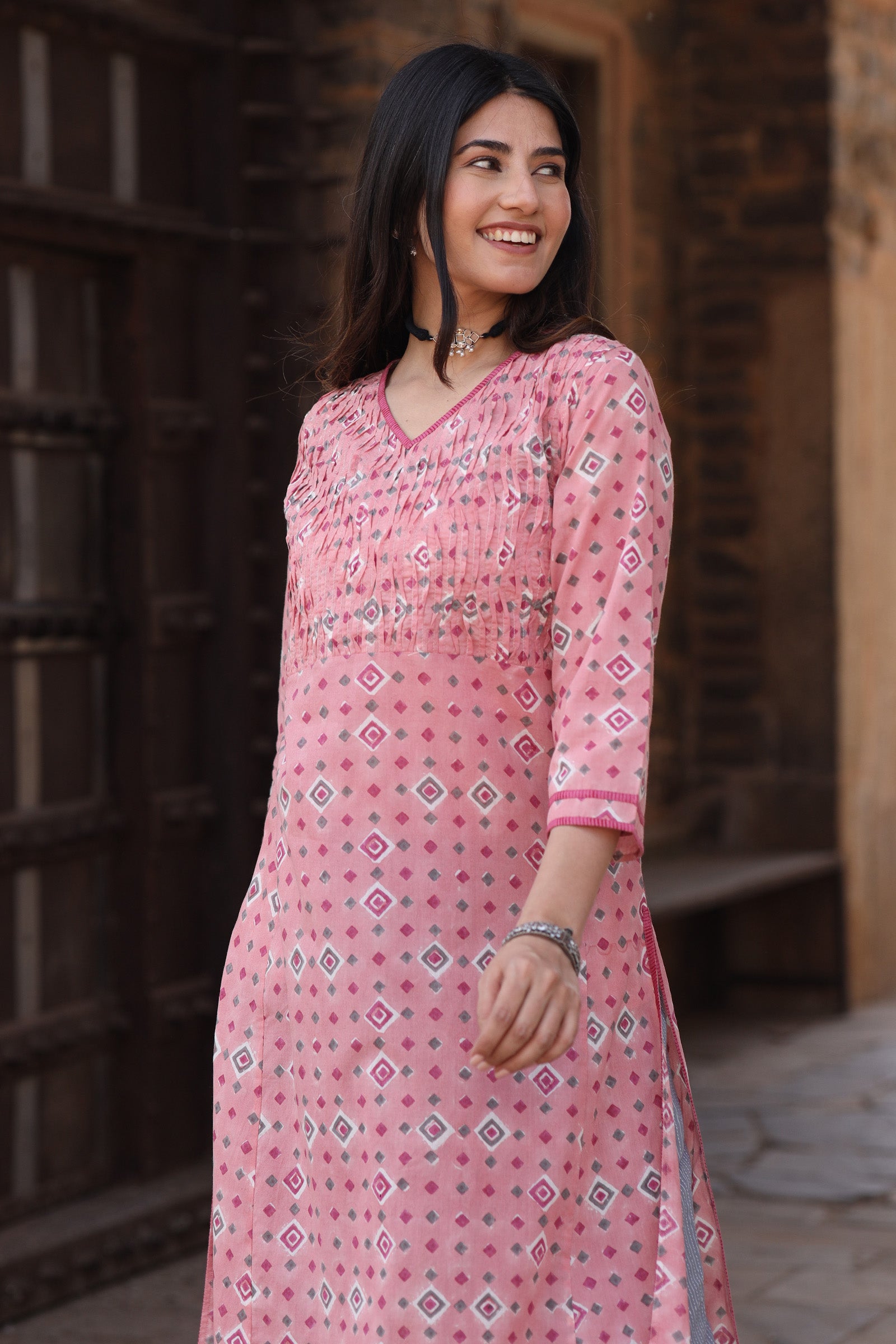 Heera Pink Kurta - Dhãran