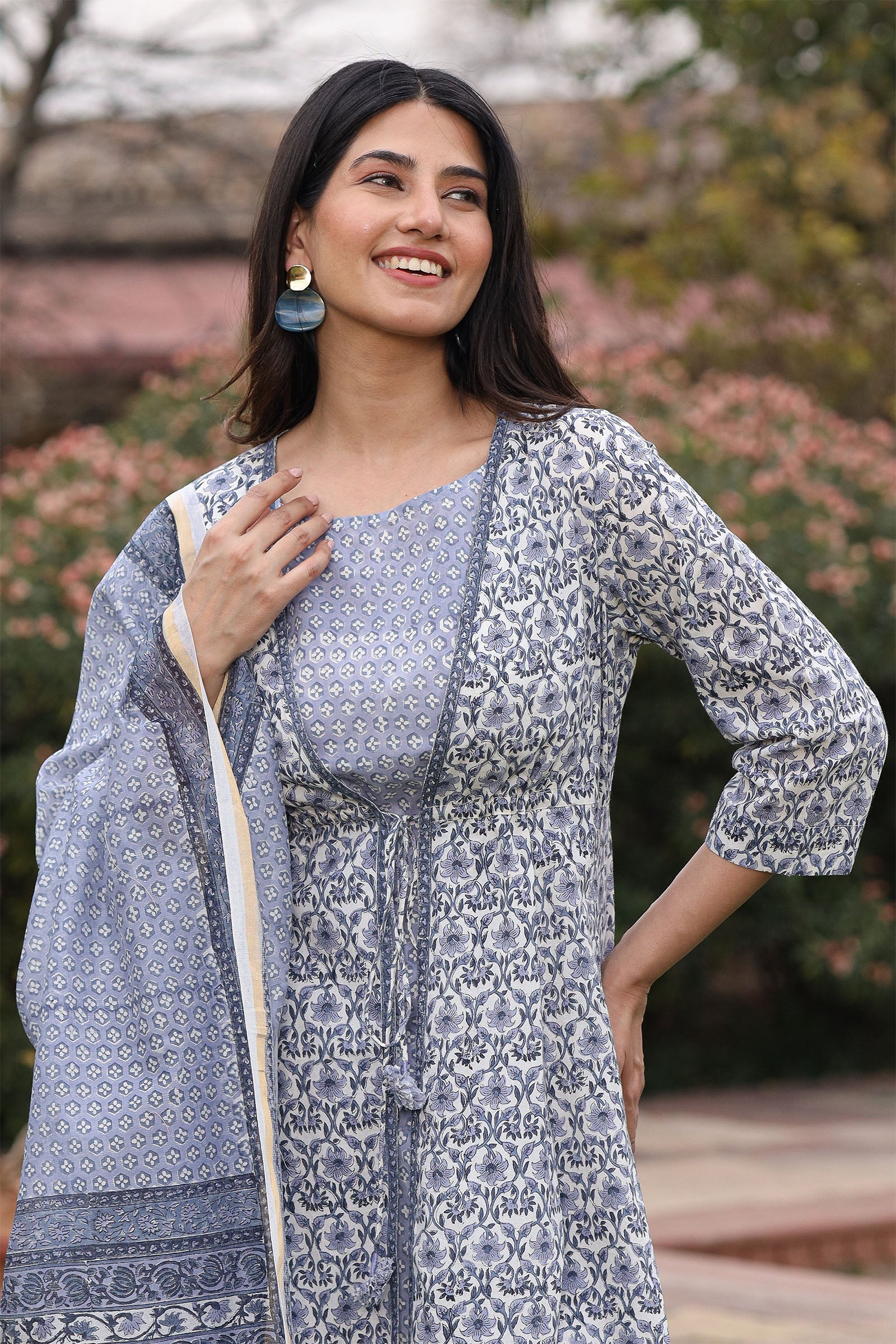 Tarana Grey Kurta and Pant Set
