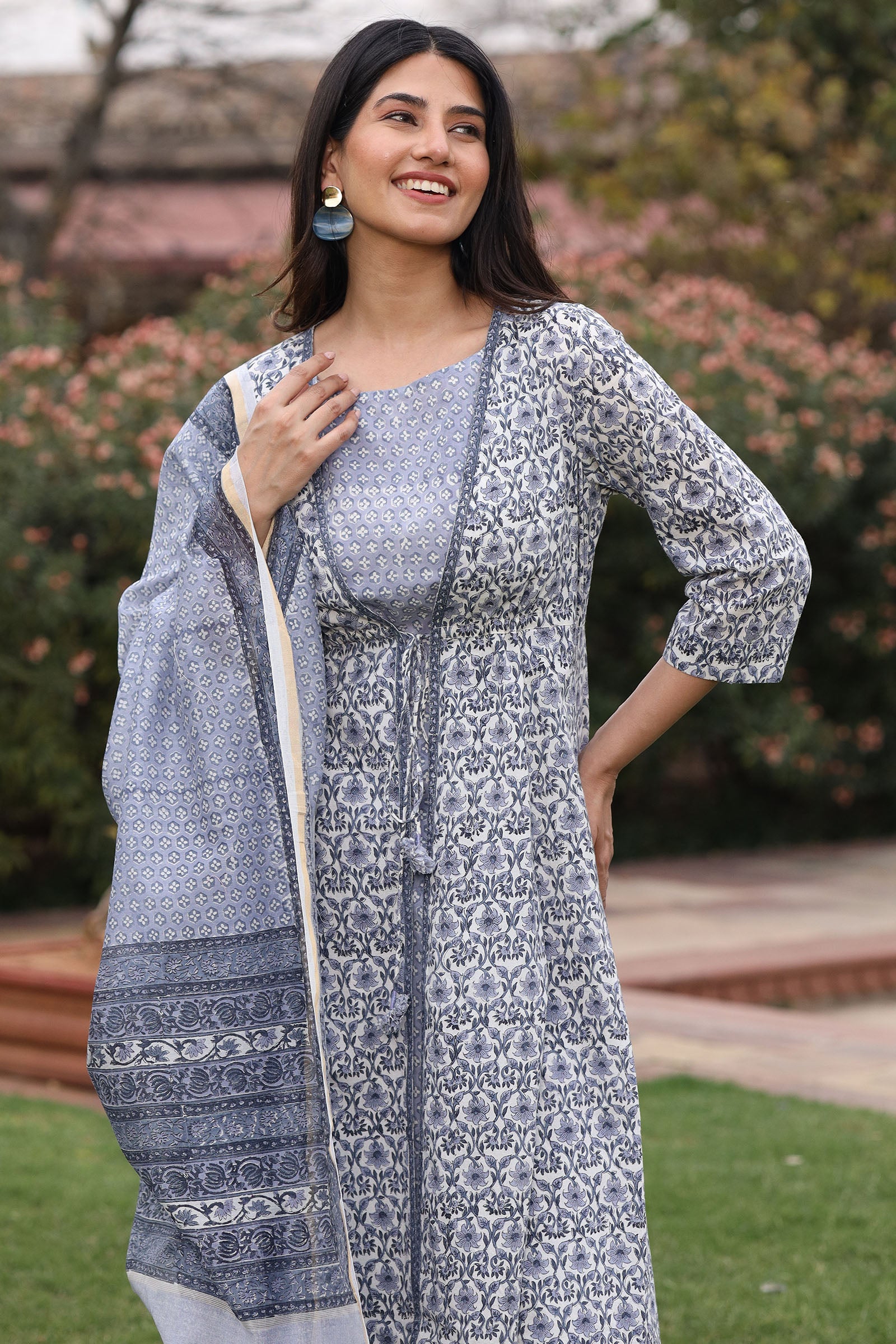 Tarana Grey Kurta and Pant Set