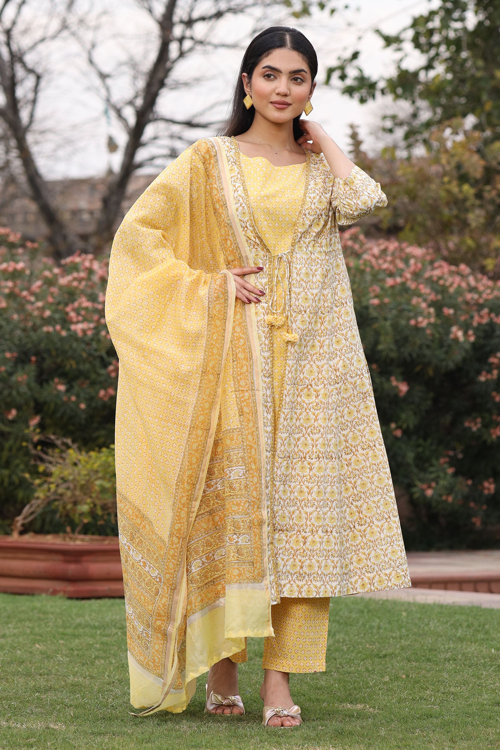 Tarana Yellow Kurta and Pant Set - Dhãran