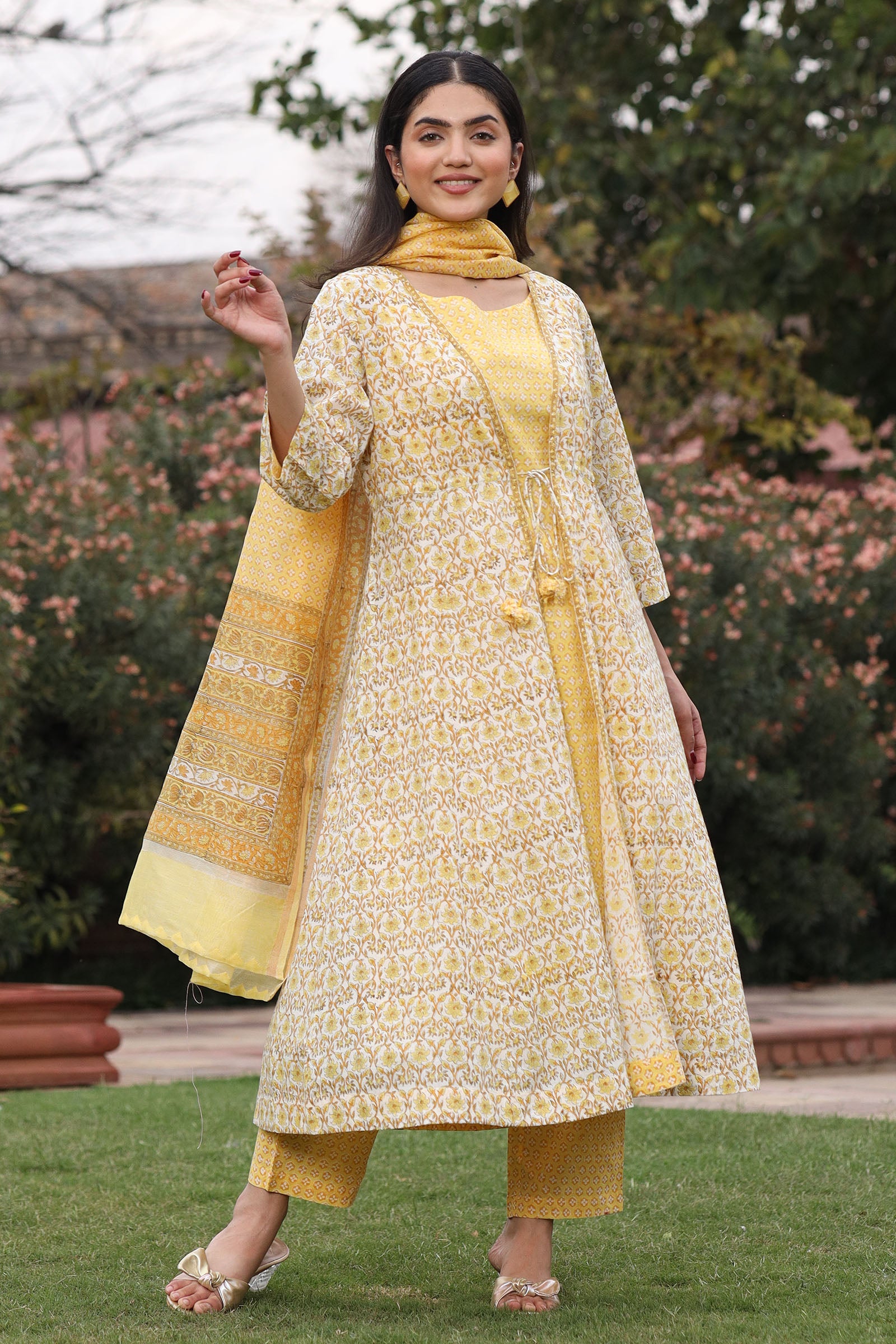 Tarana Yellow Kurta and Pant Set - Dhãran