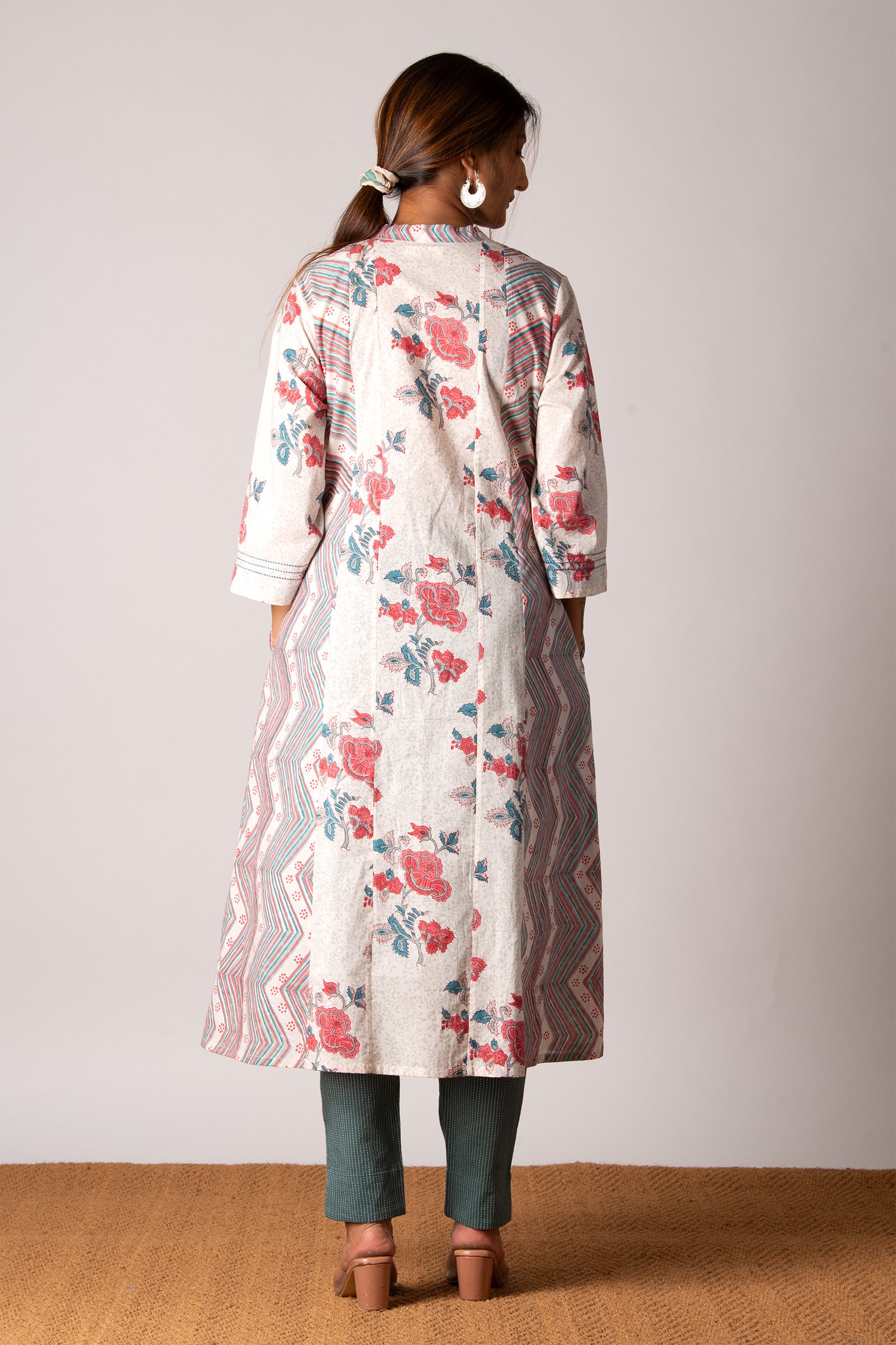 Suhaani White Kurta - Dhãran