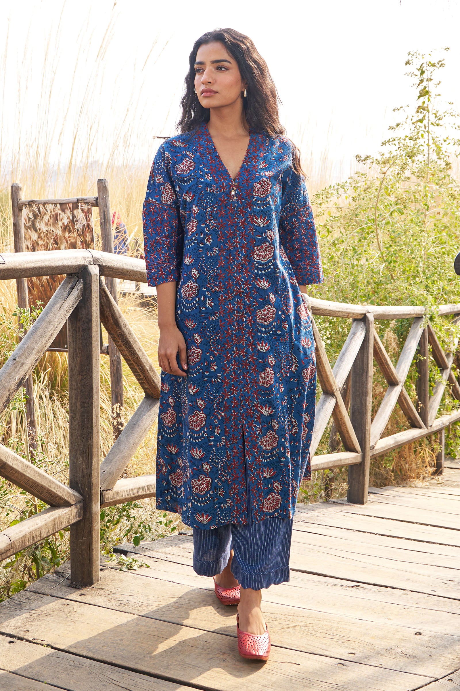 Kaafsa Indigo Kurta