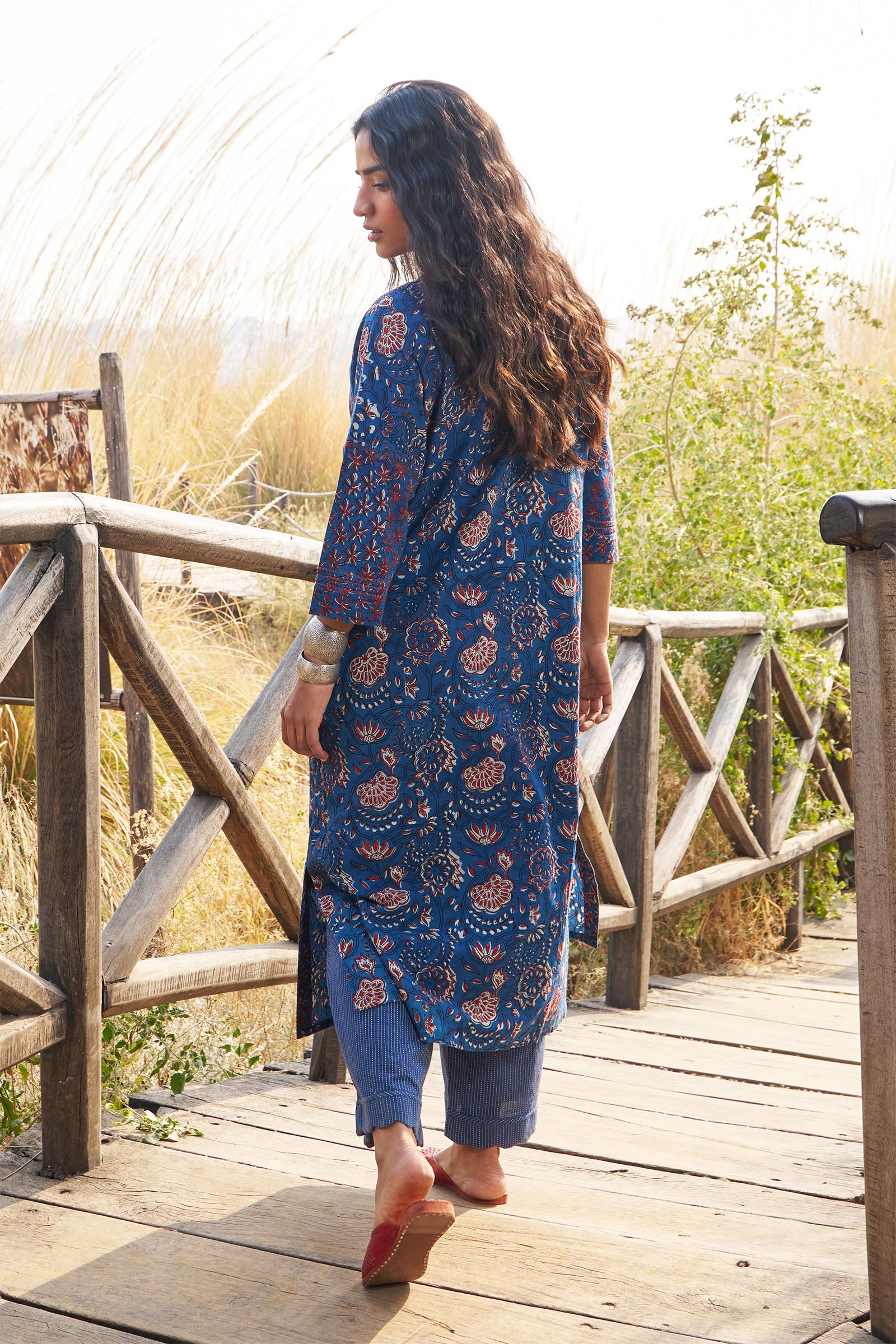 Kaafsa Indigo Kurta - Dhãran