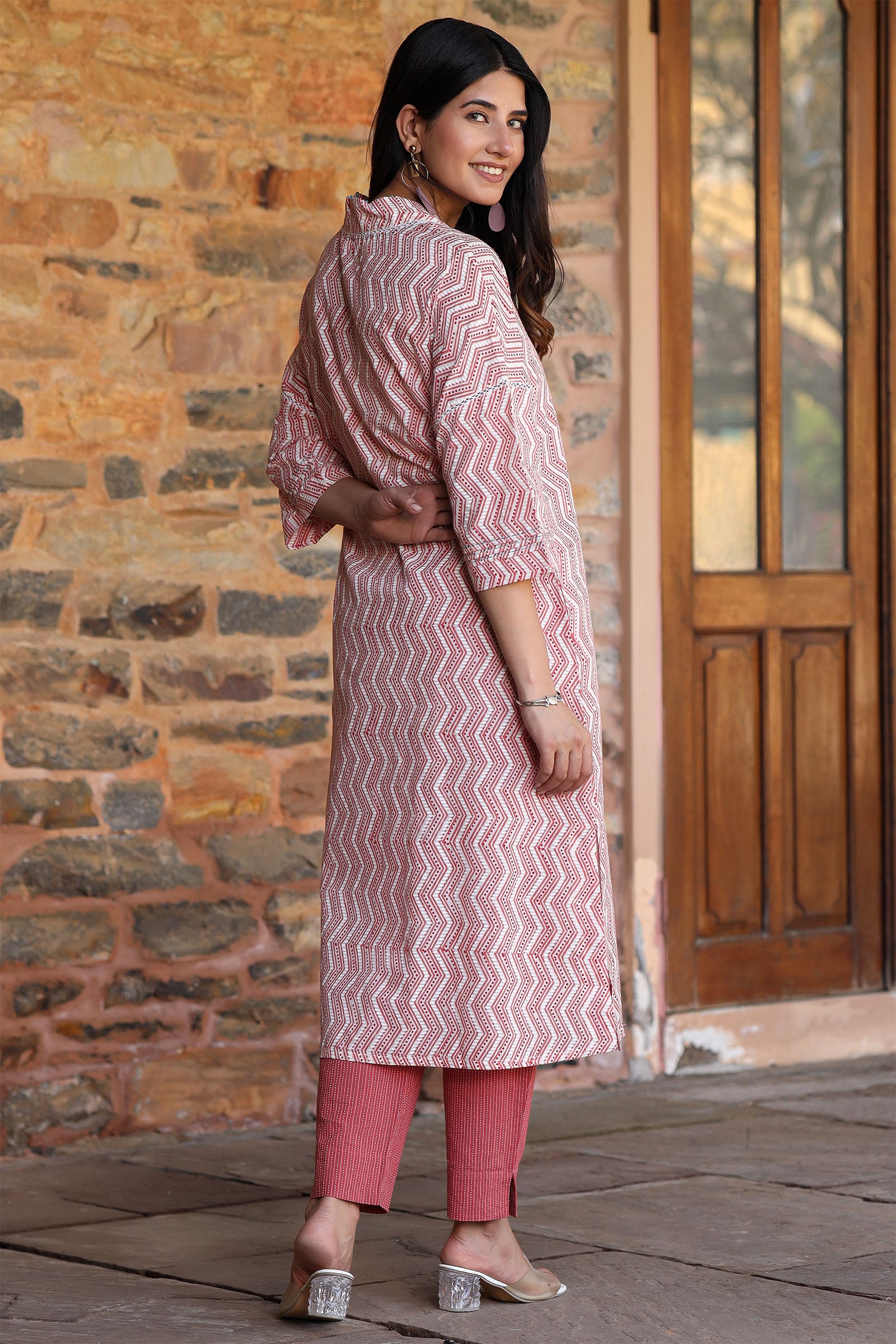 Kaafsa Coral Kurta - Dhãran