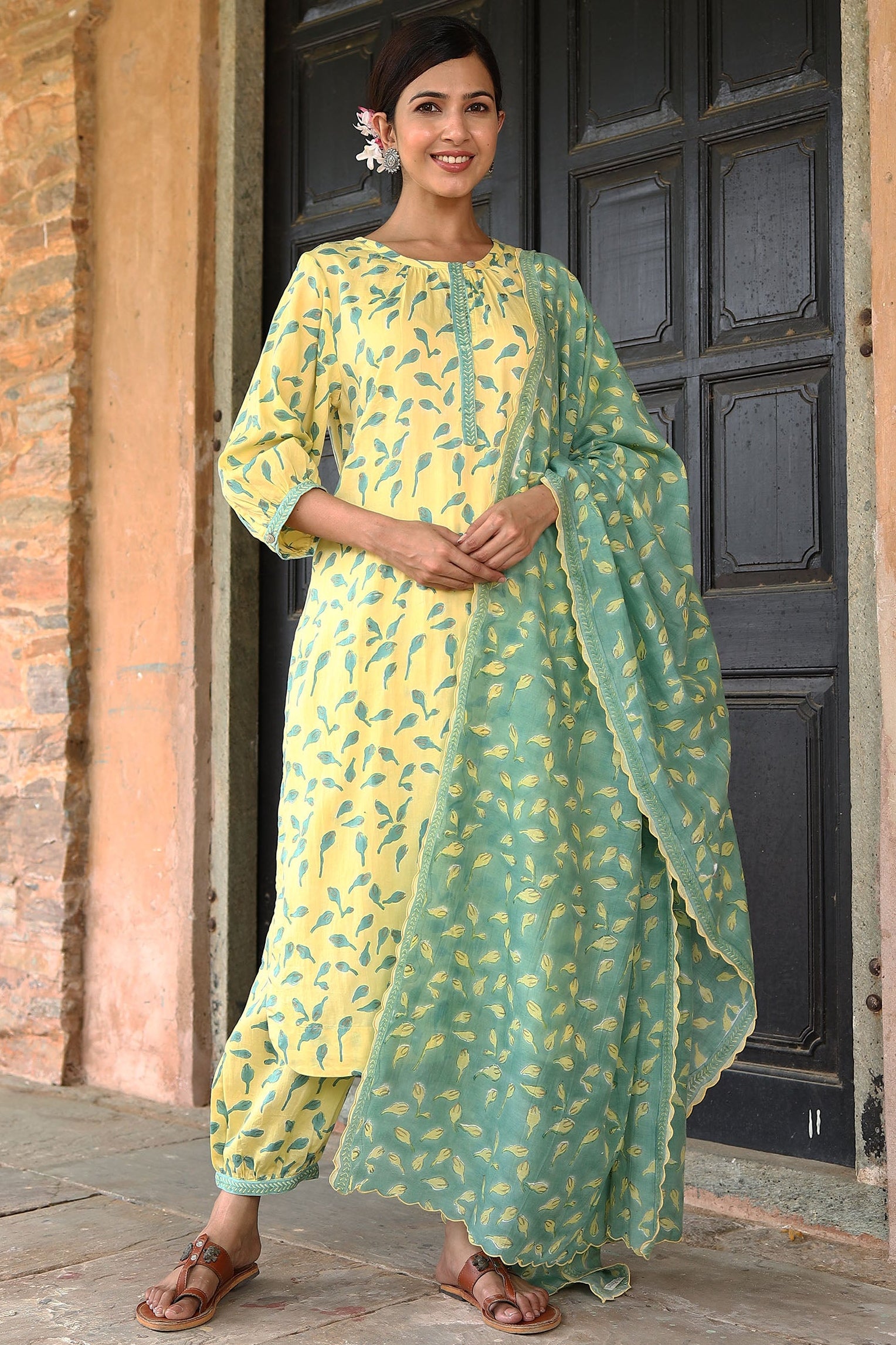Blossom Yellow Kurta - Dhãran
