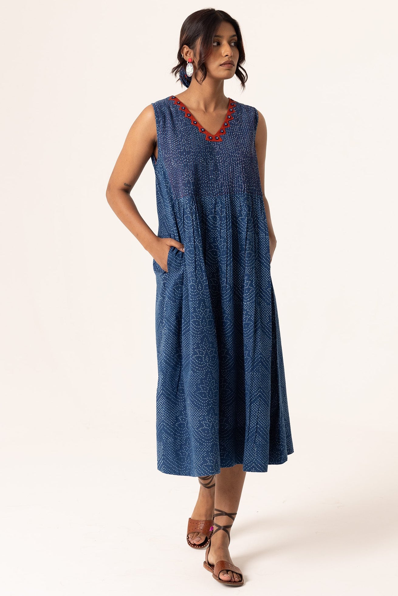 Soku Sleeveless Dress - Dhãran