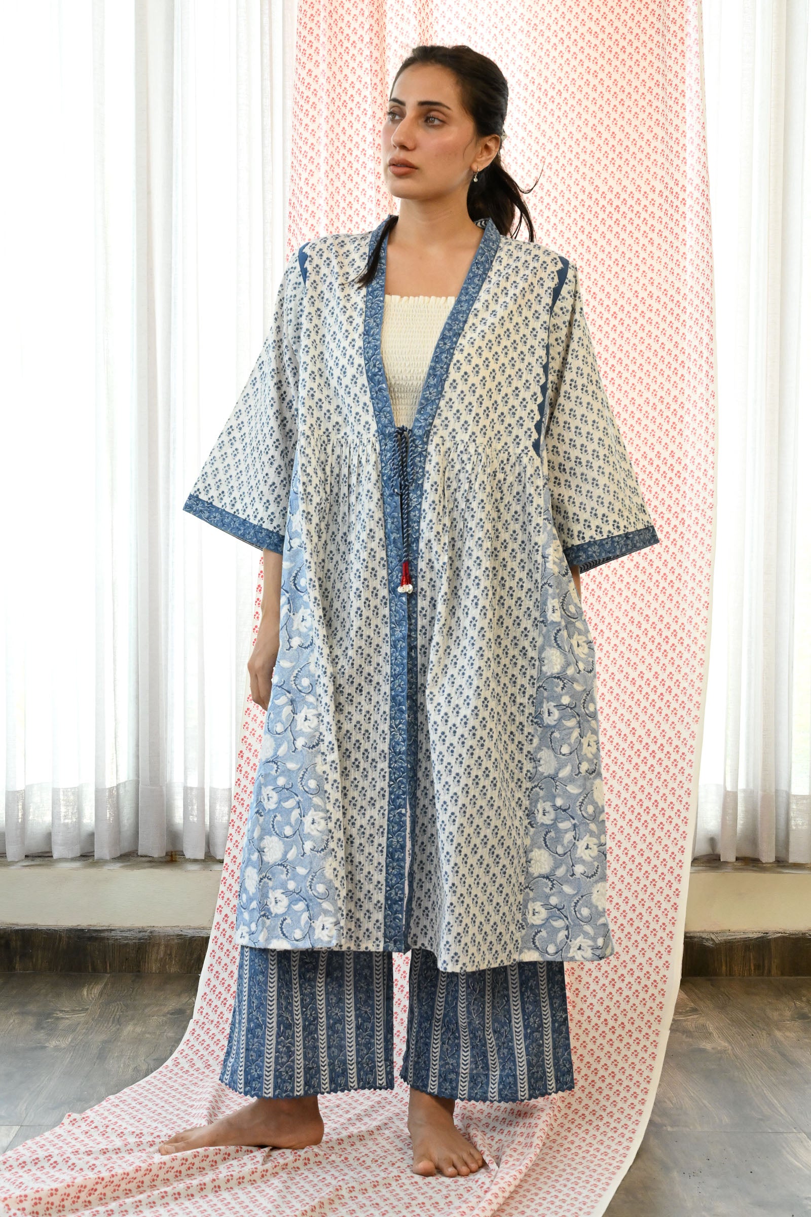 Meera Overlay Blue - Dhãran