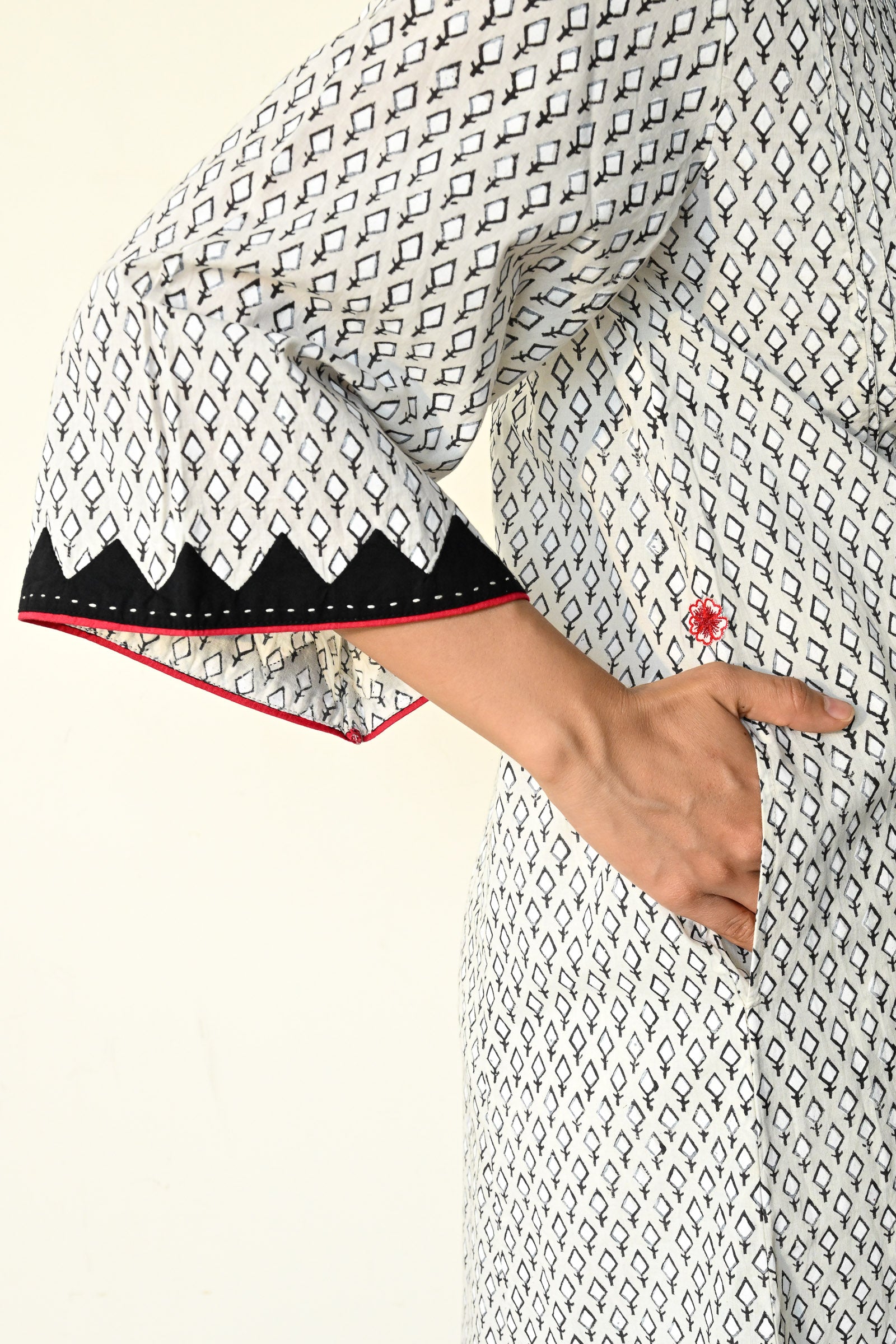 Saanjh Kurta - Dhãran