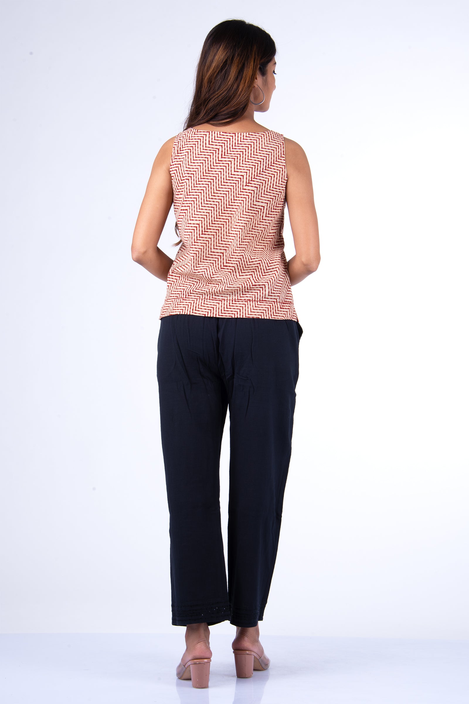 Sleeveless Crop Top