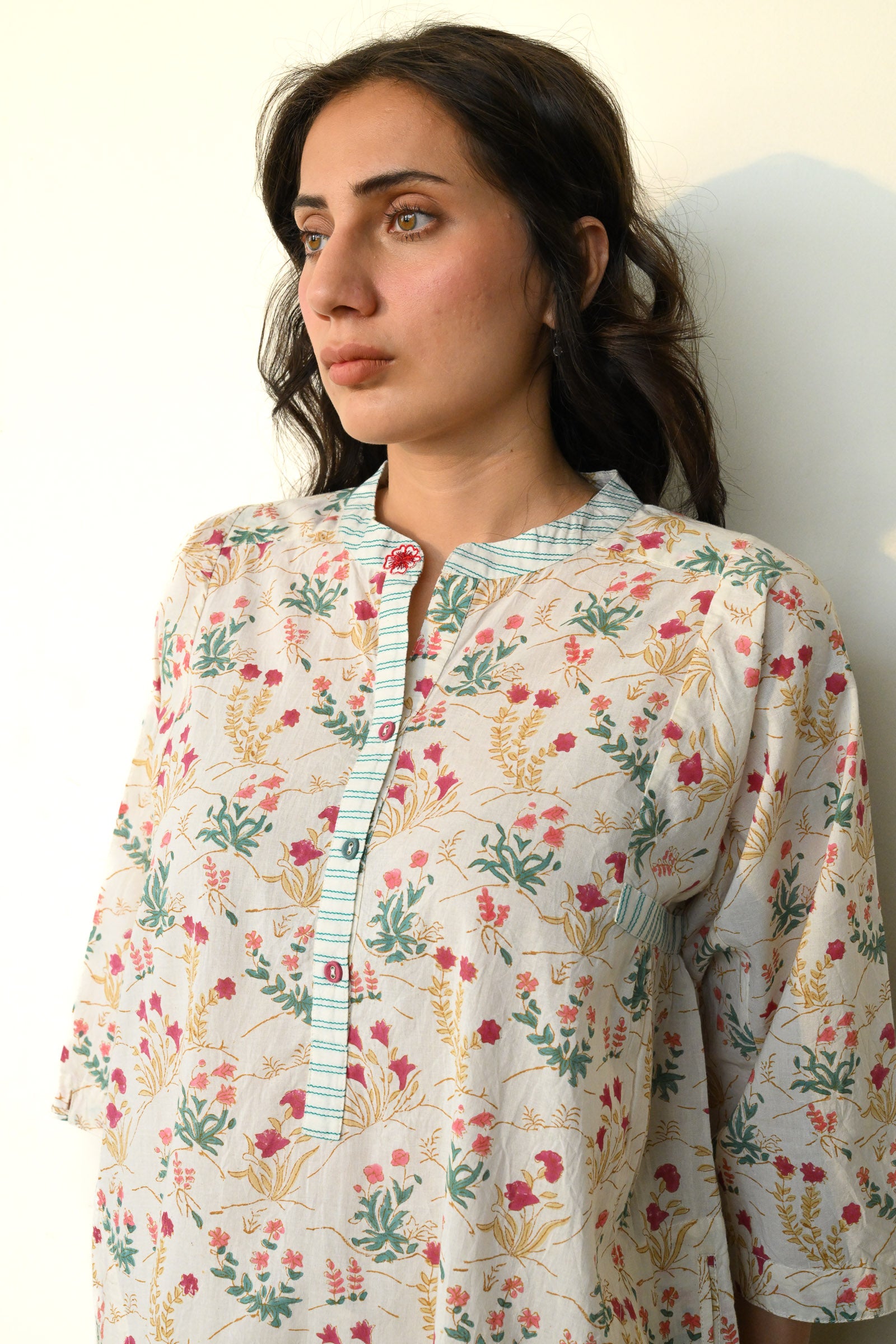 Avni Tunic - Dhãran