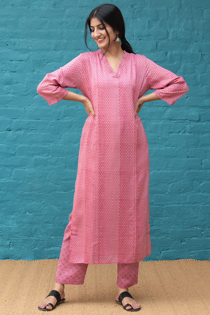 Pink V Neck Kurta - Dhãran