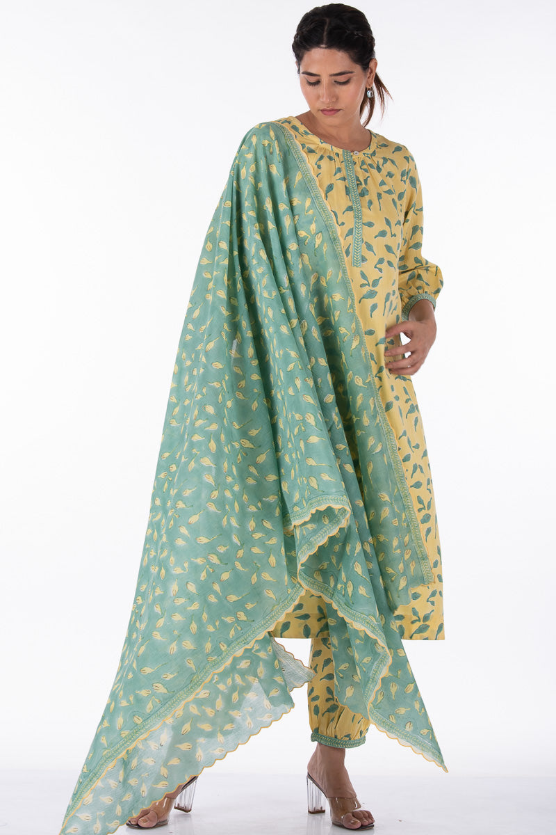 Green Bloosom Dupatta - Dhãran