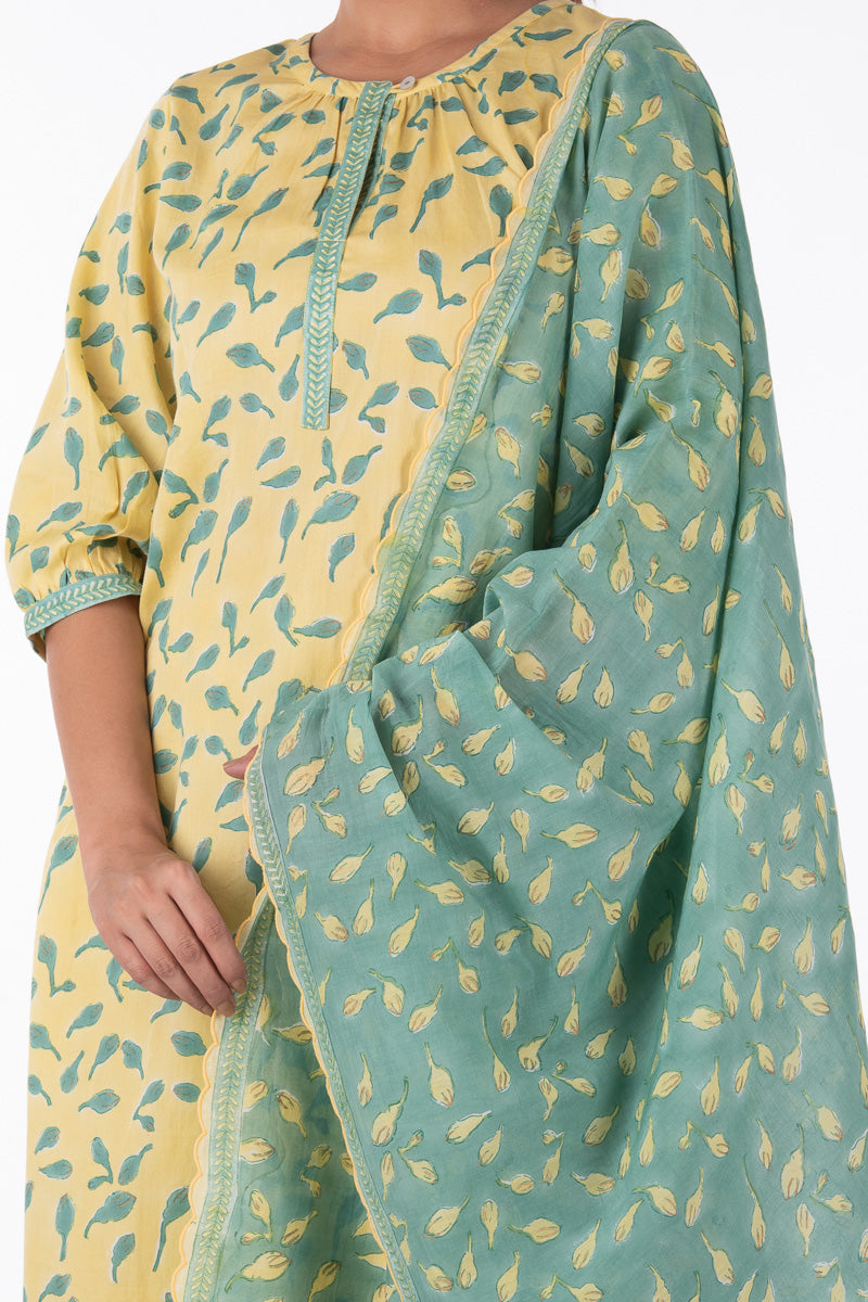 Green Bloosom Dupatta - Dhãran